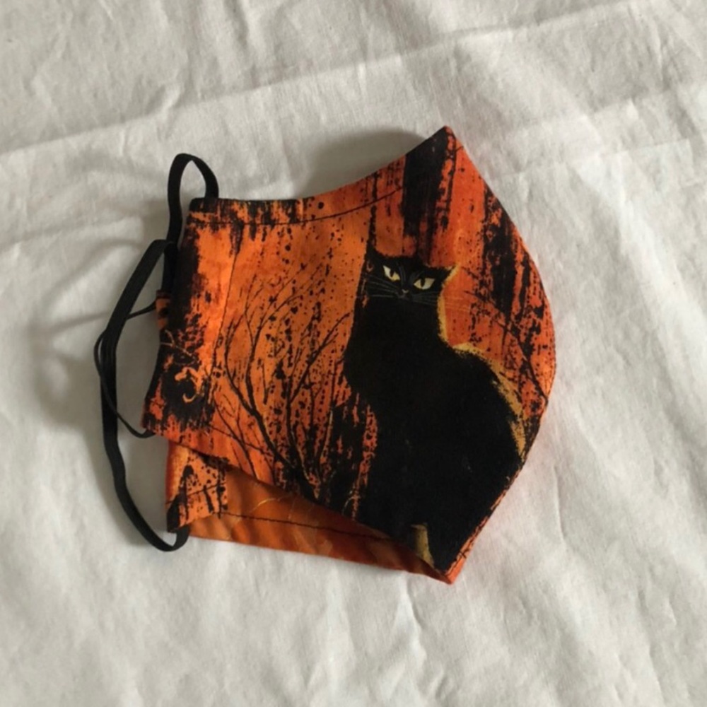 spooky Halloween face mask